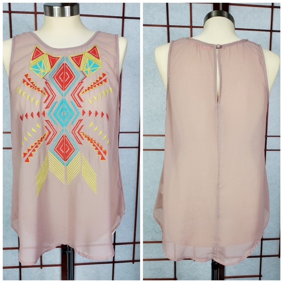 Lulumari Tan Aztec Sleevlesss Top - Picture 2 of 3